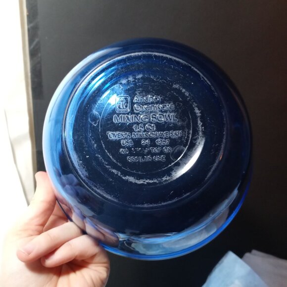 Anchor Hocking 1.5 Qt Blue Glass Mixing Bowl 1057 - Picture 6 of 10